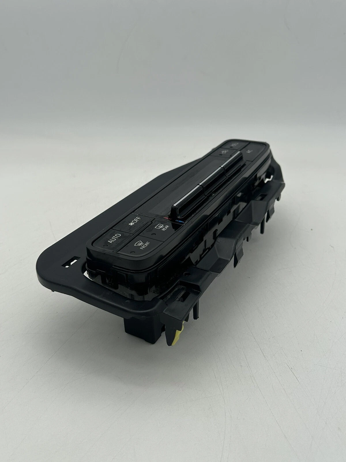 2016-2018 Toyota Corolla Ac Heater Climate Control Temperature Oem 55468-02060⭐️ - Image 7