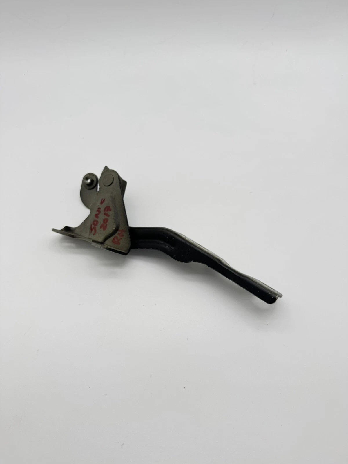 2019 Chevrolet Sonic Hood Right Hinge 95462342 OEM - Image 5