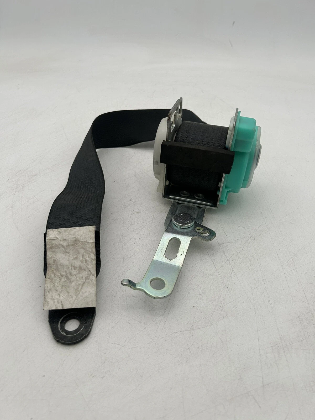 2014-2019 Toyota Corolla 2Nd Row Rear Left Driver Side Seat Belt Retractor Gray - Image 3
