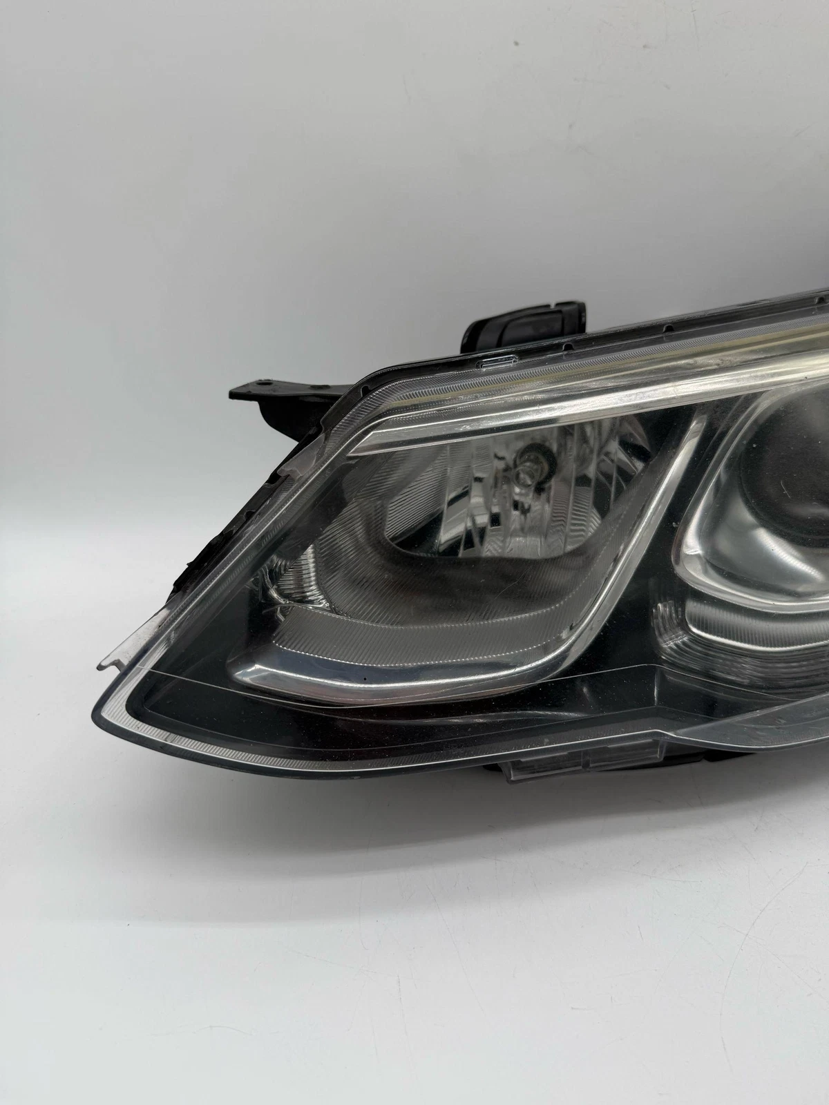 2017-2020 Chevrolet Sonic Halogen Headlight LH Left Driver Side OEM - Image 5