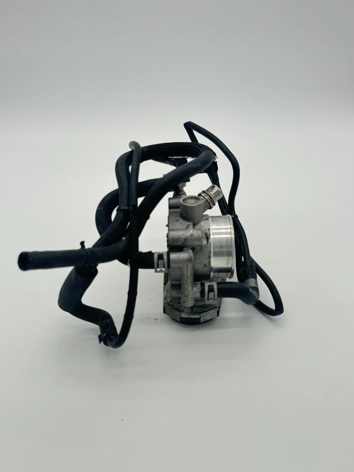 2017 CHEVROLET SONIC 1.8L Throttle Body OEM 55561495 - Image 4