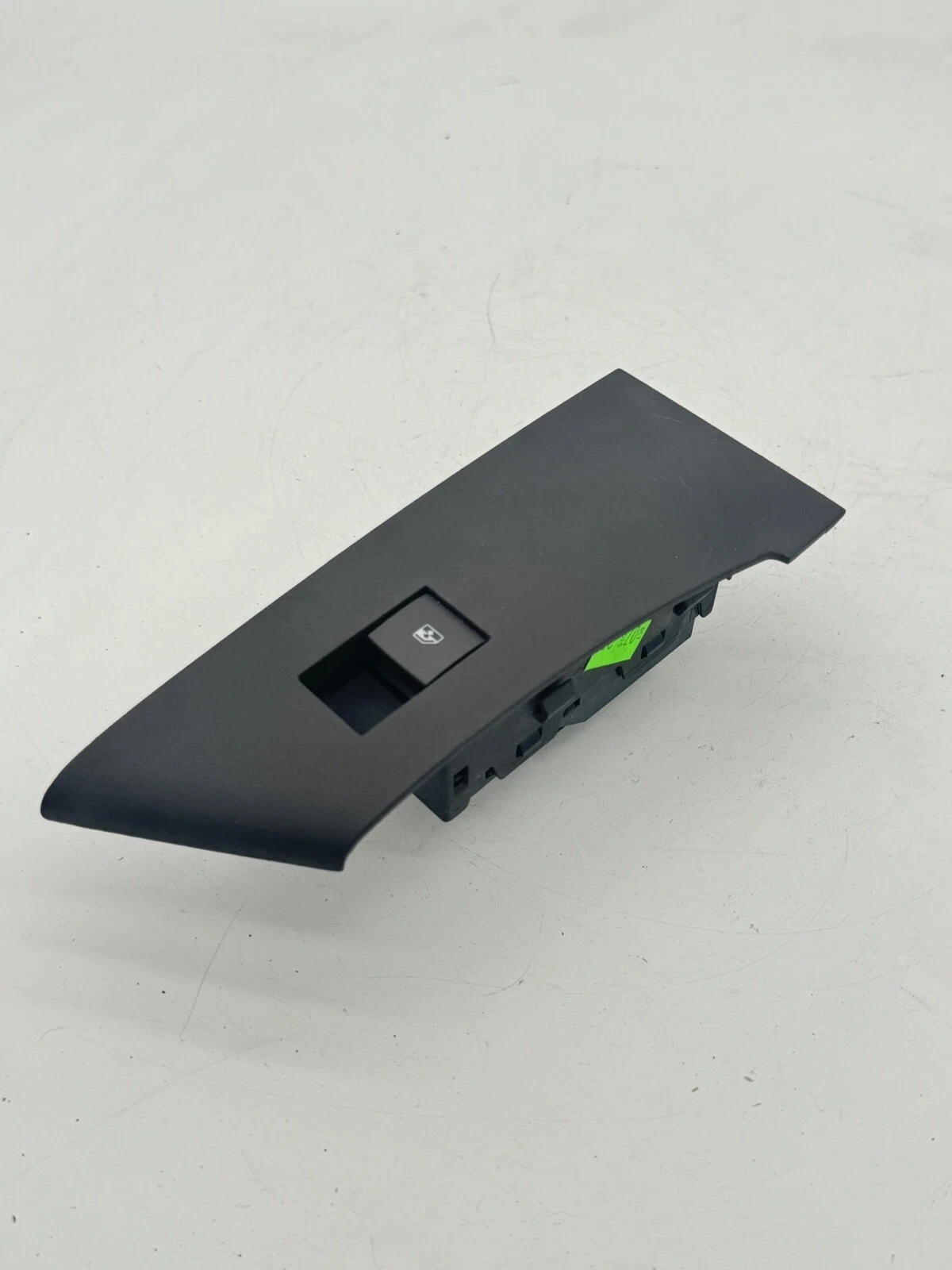 2012-2017 BUICK VERANO FRONT RIGHT WINDOW SWITCH OEM 13305371 - Image 6