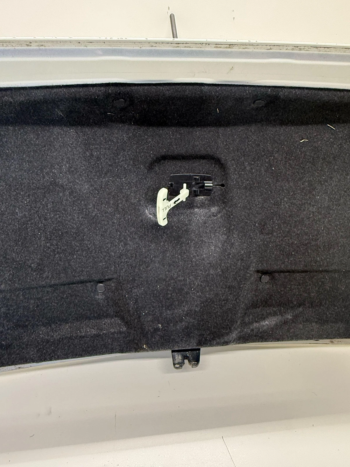 2011-2014 Nissan Murano Crosscabriolet Hatch Trunk Convertible OEM white - Image 5