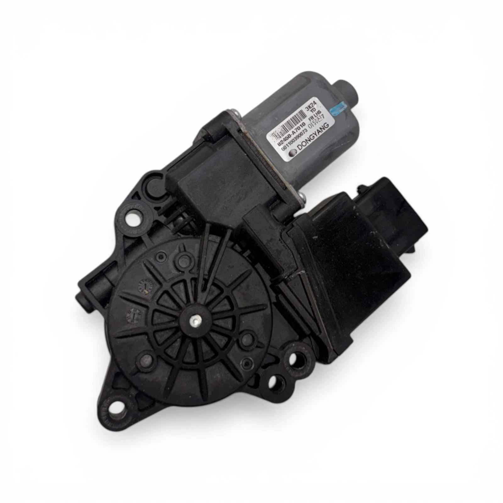 2014-2018 Kia Forte Front Left Side Power Door WIndow Motor OEM, 82450 A7010 - Image 2