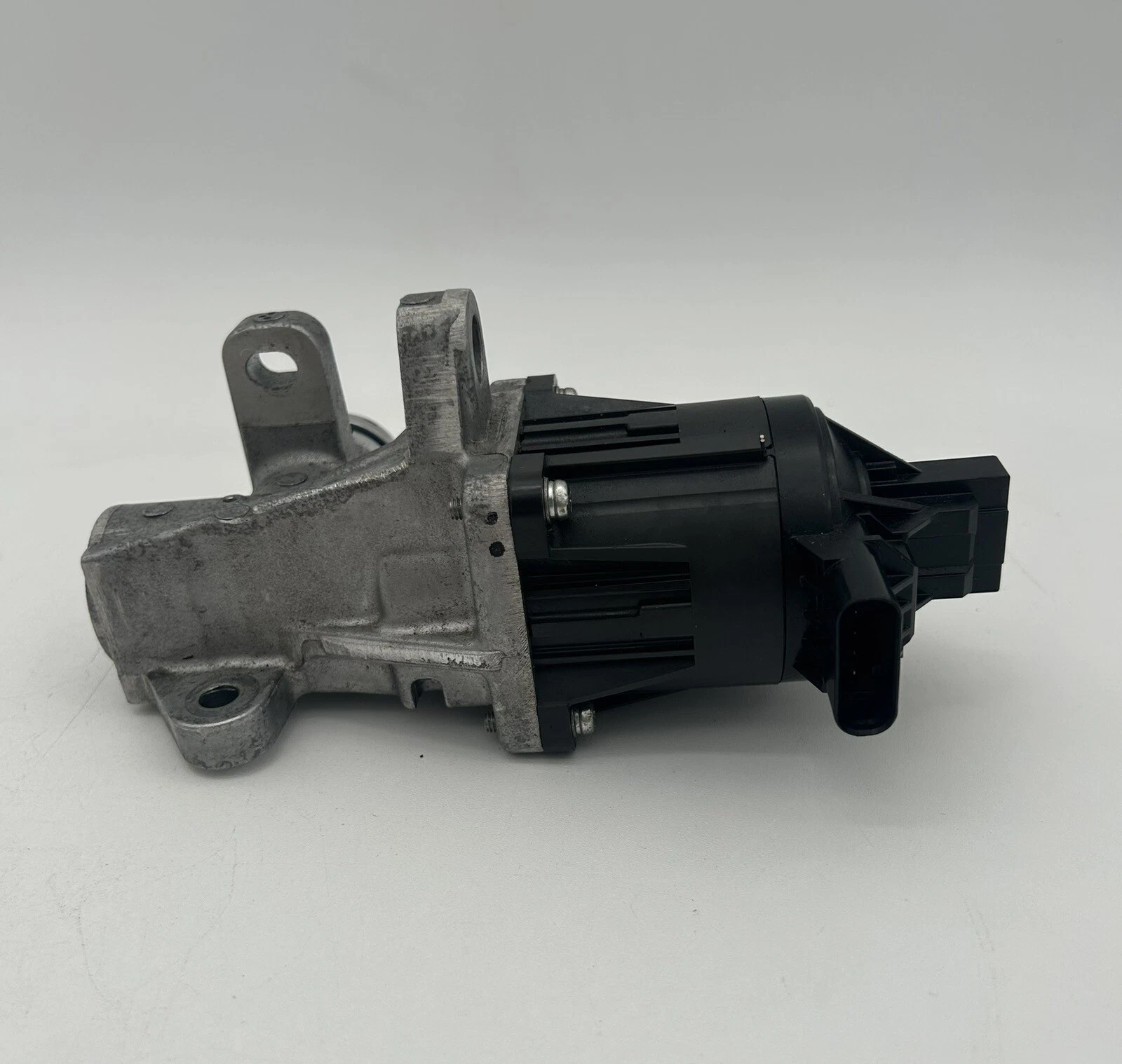 2020 - 2022 FORD EXPLORER 2.3L EXHAUST GAS RECIRCULATION COOLER OEM LB5E9D460AC - Image 9