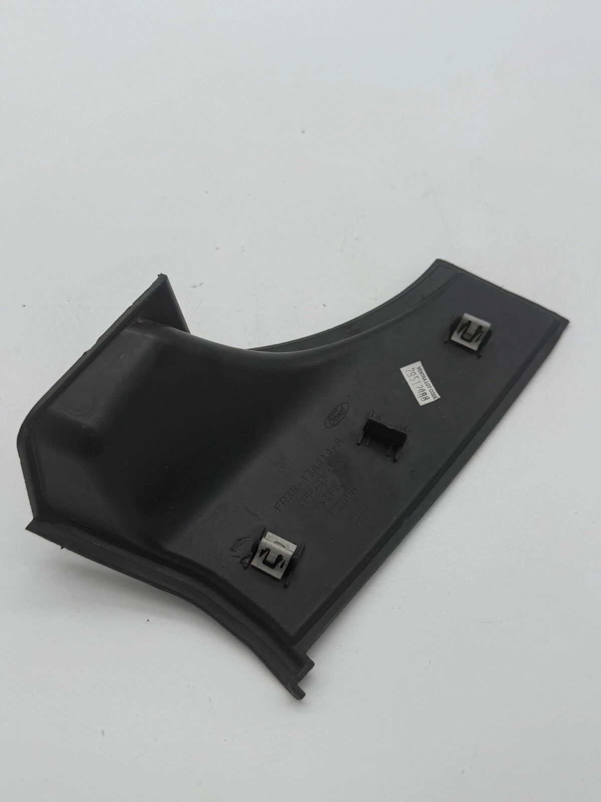 2015-2020 Ford Mustang GT Rear Right Pad Cover Trim FR3B-13A414-A 15-20 - Image 5