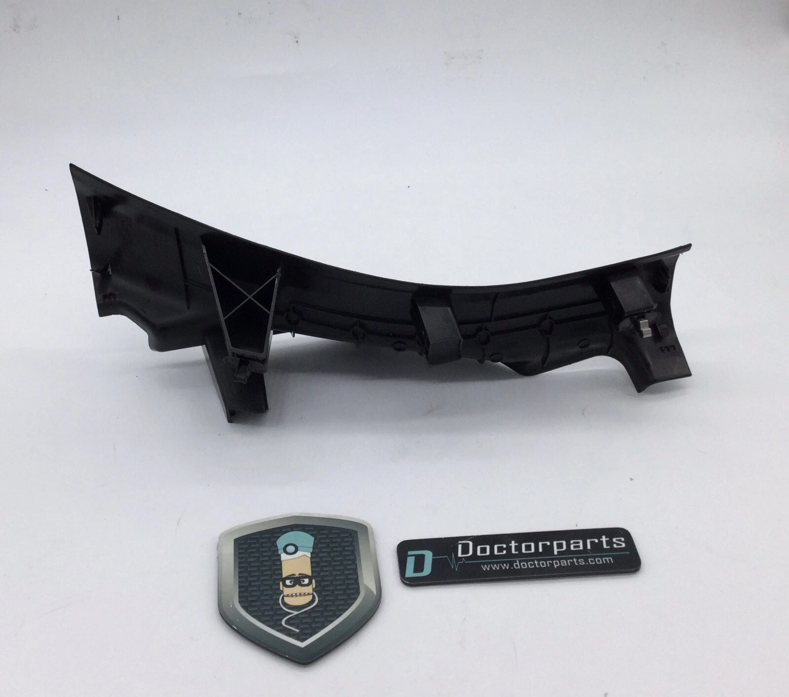 2015 - 2017 CHEVY SONIC LTZ OEM REAR TRUNK RH SIDE TRIM PANEL USED - Image 2