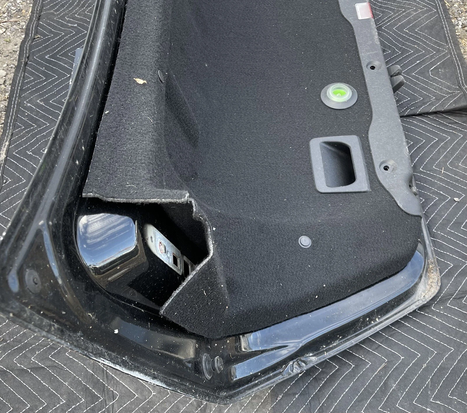 2008 - 2014 Mercedes C300 Trunk/Hatch/Tailgate Used NO SHIPING Local Pick Up - Image 6