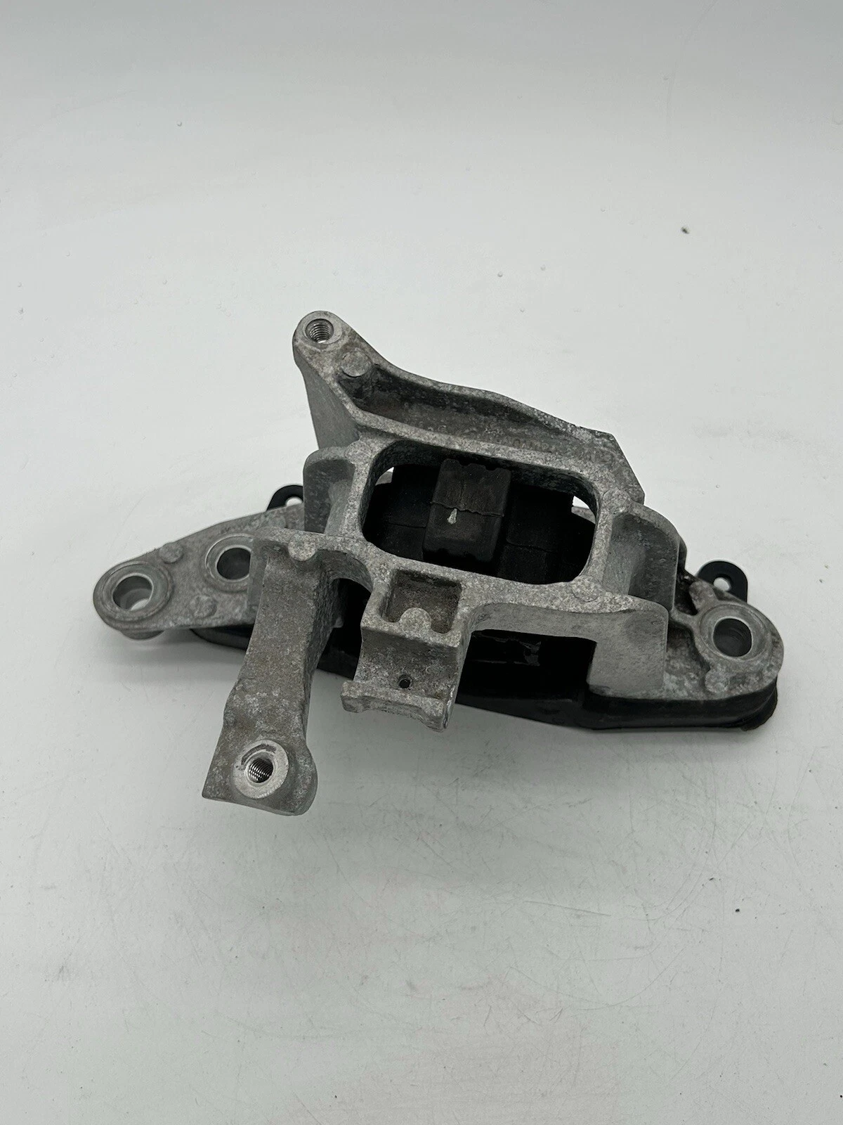 OEM GM Automatic Transmission Mount Left 39037511 Chevrolet Cruze 2016-2019 - Image 7