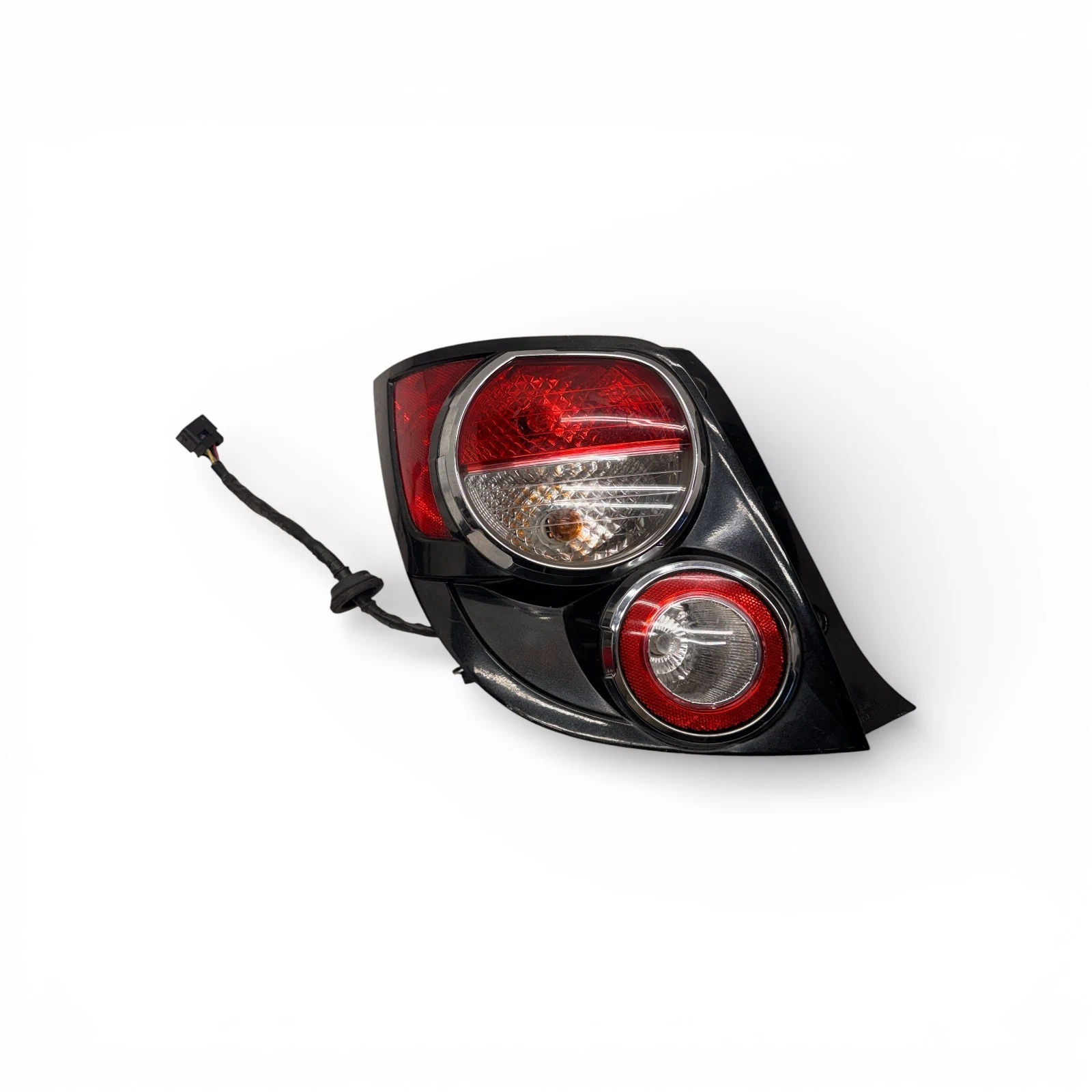 2012-2016 Chevrolet Sonic Driver Left Side Tail Light Taillight OEM, 94534063 - Image 2