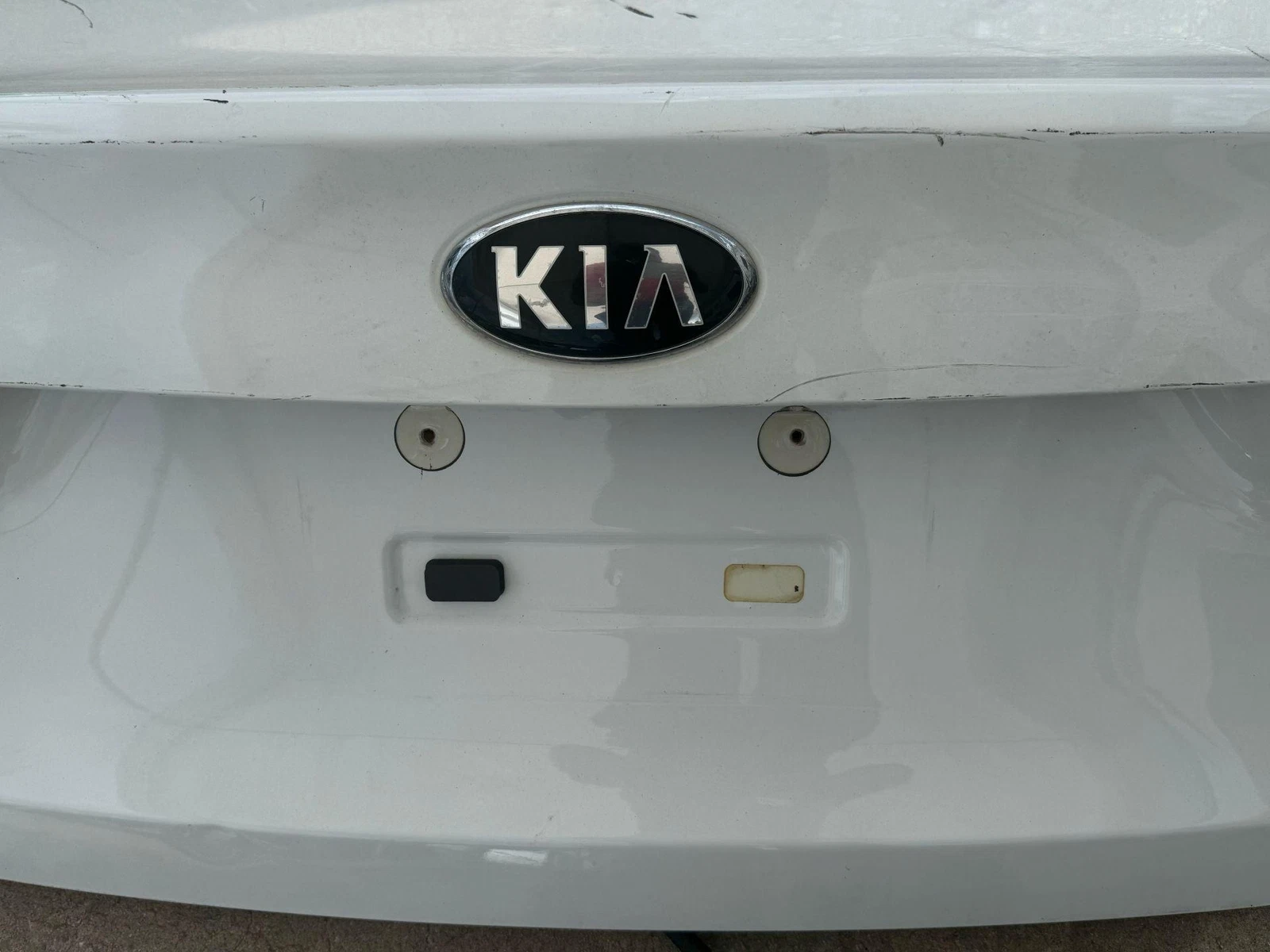 2017-2018 KIA FORTE TAILGATE/ TRUNK/ HATCH OEM HALOGEN WHITE - Image 3