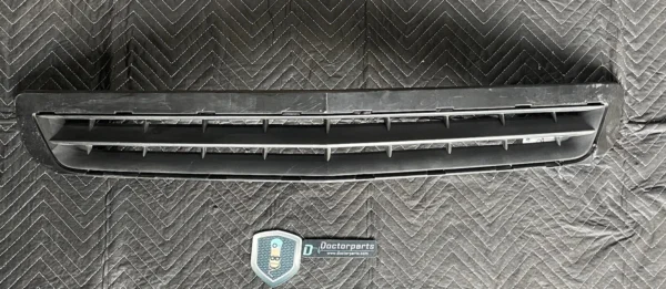 2010 2011 2012 2013 Chevrolet Camaro Front Bumper Grille 22783001