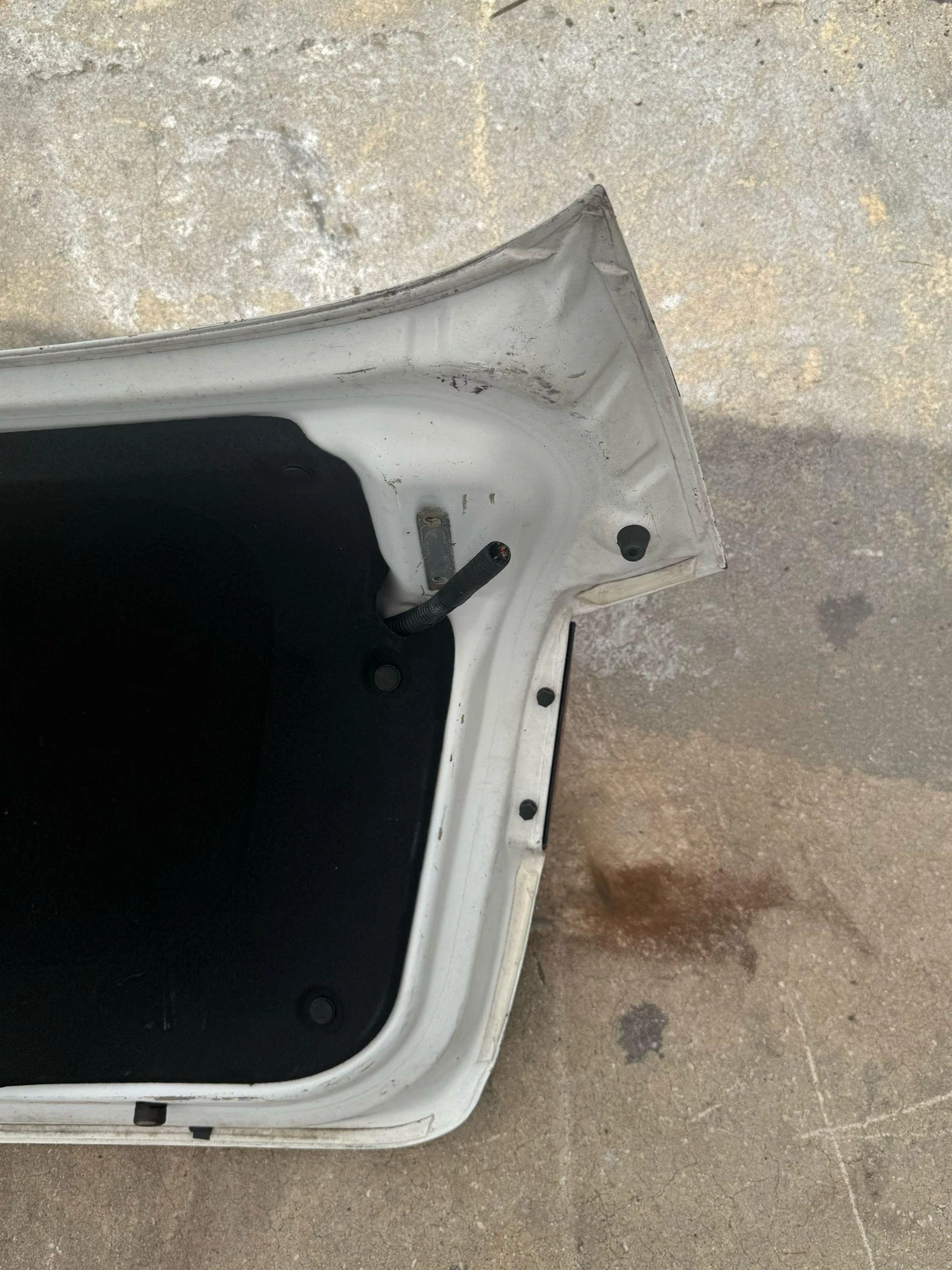 2017-2018 KIA FORTE TAILGATE/ TRUNK/ HATCH OEM HALOGEN WHITE - Image 4