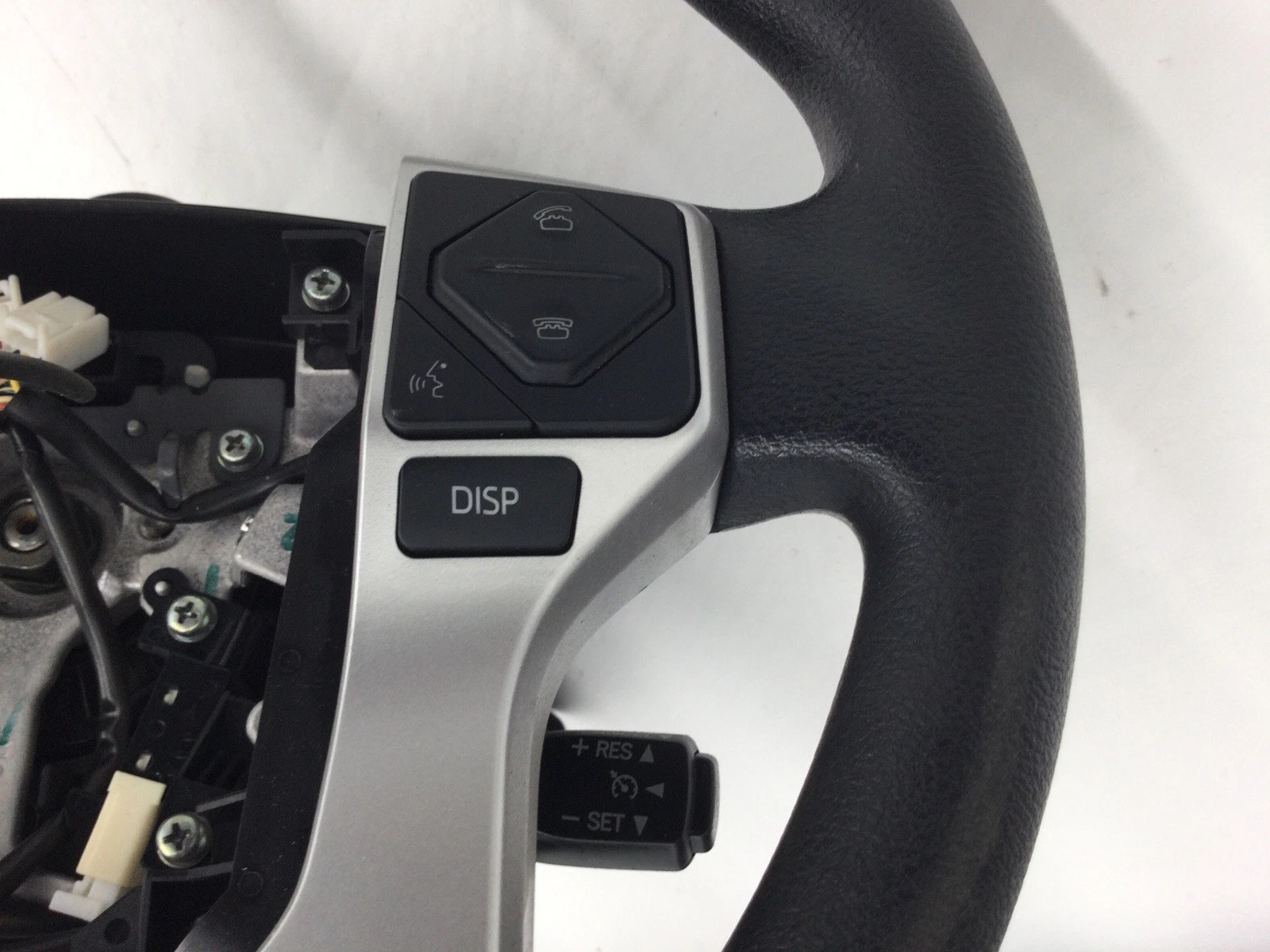 2014-2021 TOYOTA TUNDRA BLACK PIANO GENUINE LEATHER STEERING WHEEL LOCAL PICKUP - Image 9