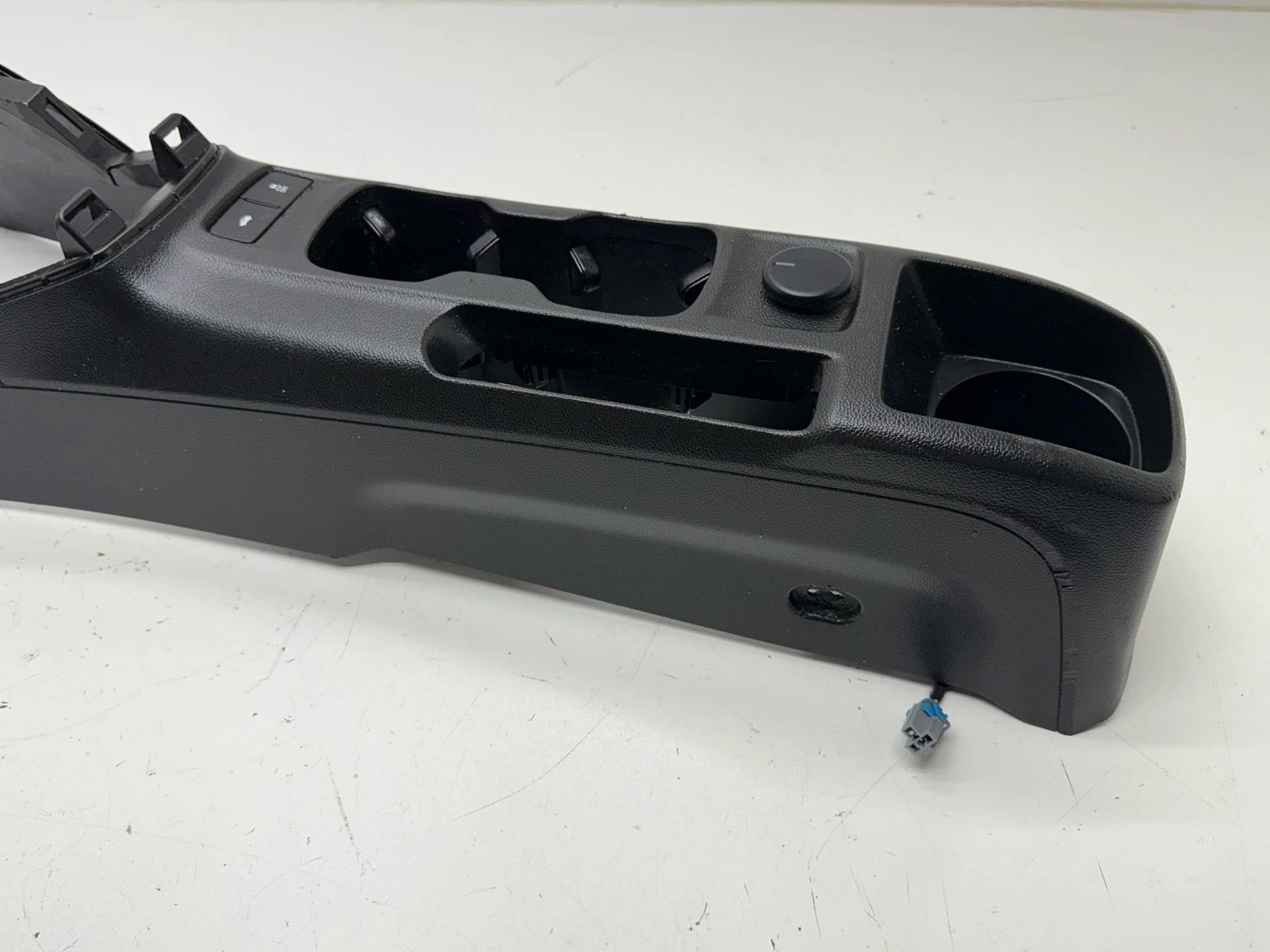 2017-2020 CHEVROLET SONIC CENTER CONSOLE BASE 42532293 SEDAN OEM - Image 7