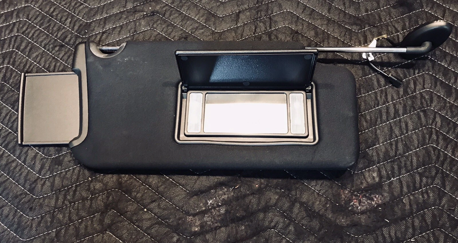 2015-2017 Dodge Charger Passenger Side Sun Visor Sunvisor Black OEM N4125 - Image 2