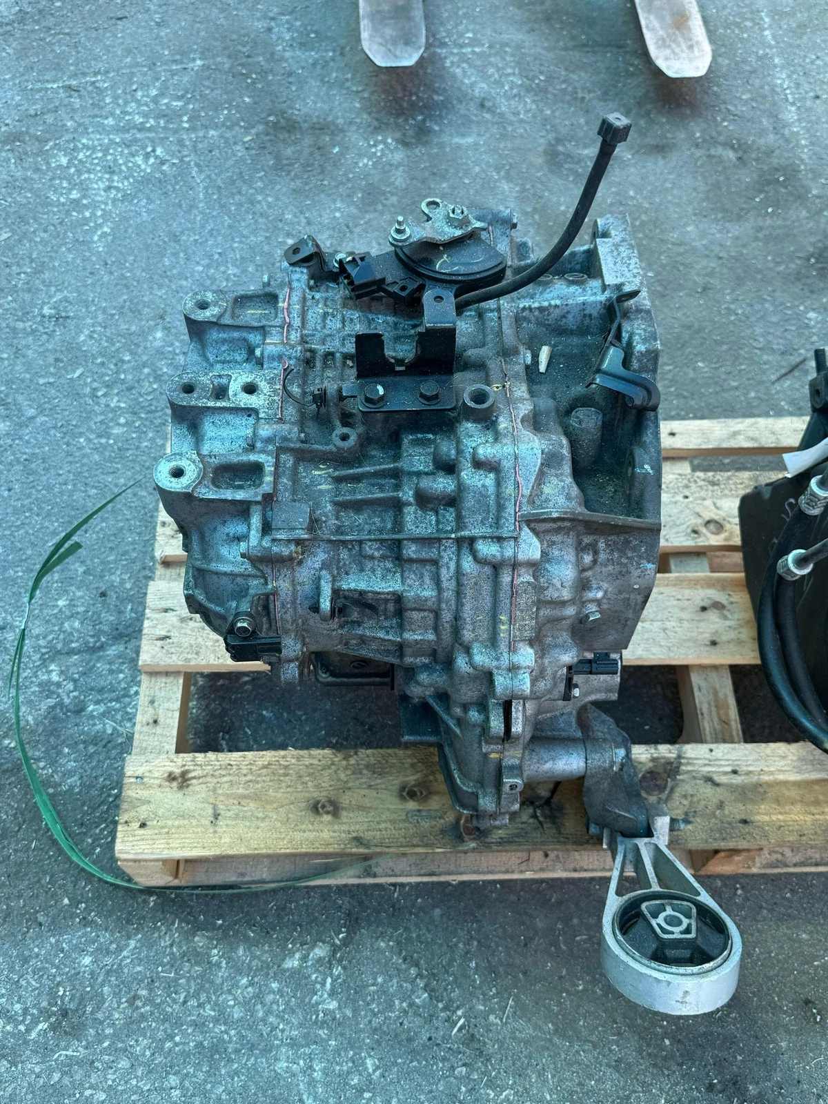 2018 CHEVROLET SPARK AUTOMATIC TRANSMISSION 1.4 OEM USED 87458 MILES - Image 3